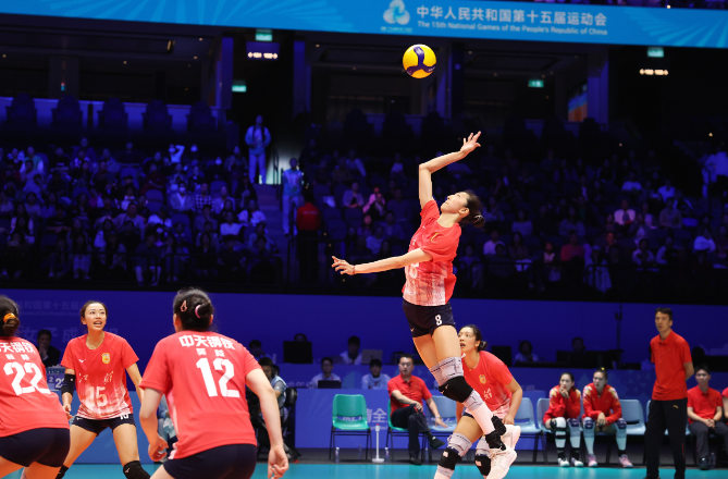 女排成年组进入“强强对话”节奏