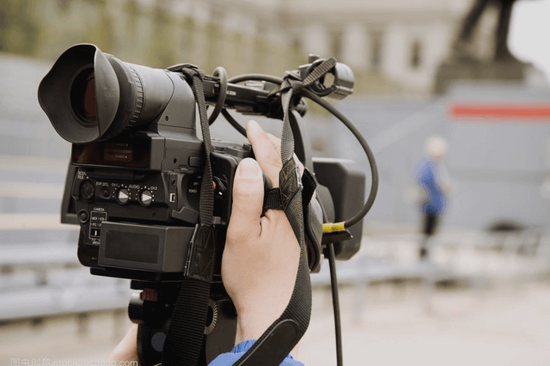 蔚来李斌：用户从纯电技术中获得的体验，已超过加电不便