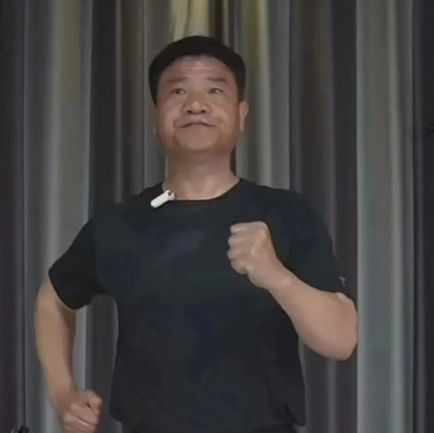 “反诈老陈”首度公开辞职后收入：三年打赏约80万元+卖货约20万元，但养羊亏了80万元