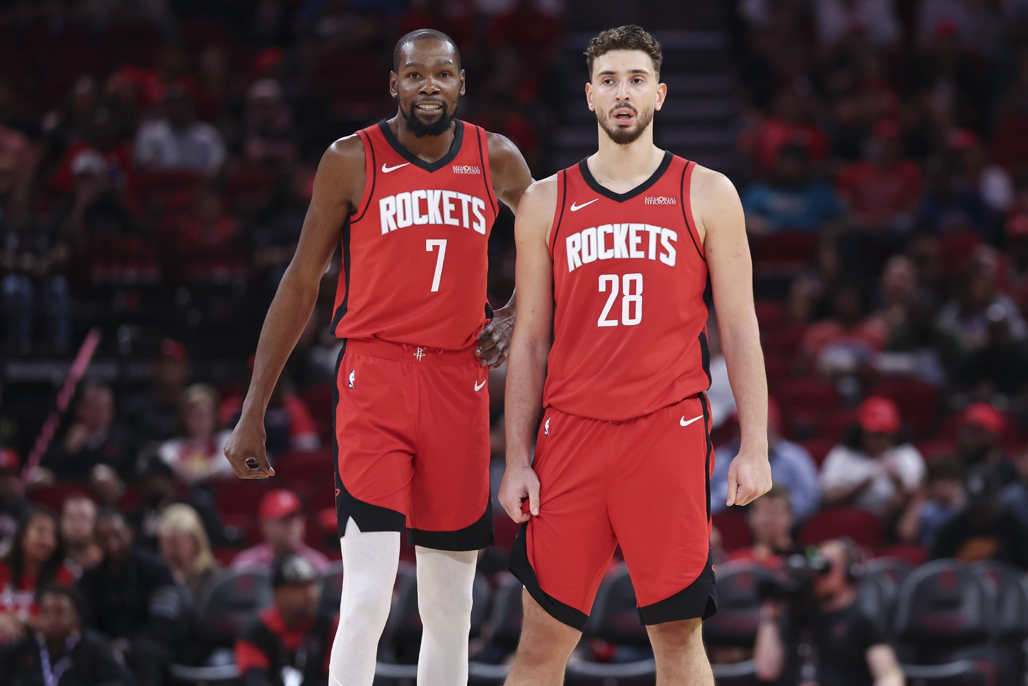 火箭迎战快船先发：申京复出+阿门+奥科吉+杜兰特+贾巴里