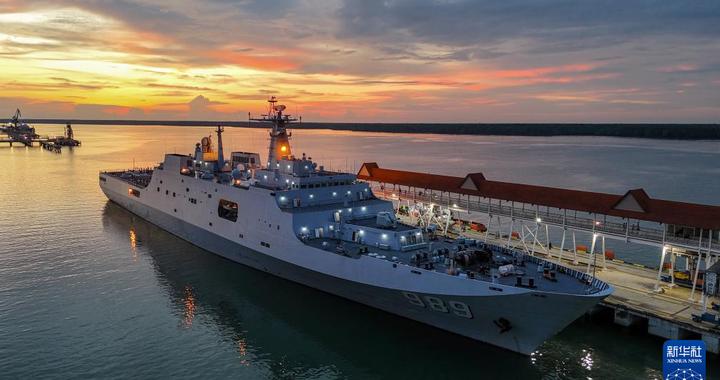 中国海军989编队结束对马来西亚友好访问前往印度尼西亚