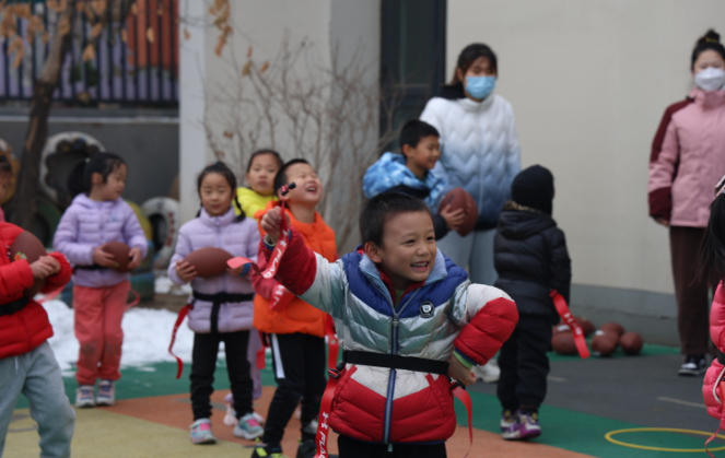 全国腰旗橄榄球校园普及推广活动走进幼儿园