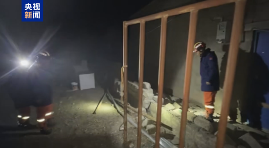 西藏那曲市比如县4.9级地震致313户房屋受损