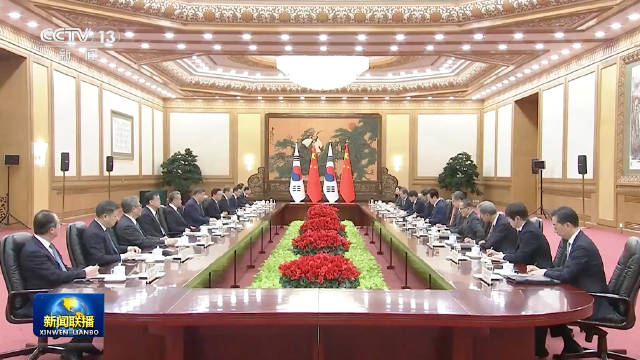 习近平同韩国总统李在明举行会谈