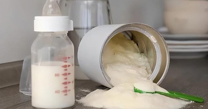 已召回71个批次的婴儿配方奶粉，速查家里的奶粉，教你正确选