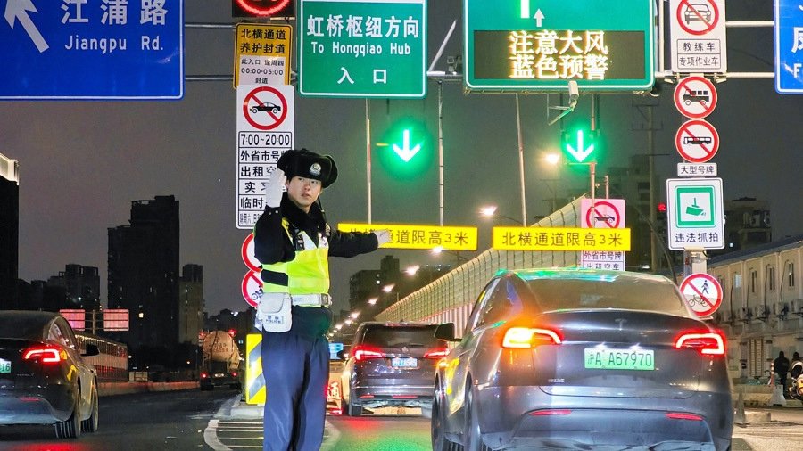 寒潮夜,上海高架警力增五成,多条高速限速调整