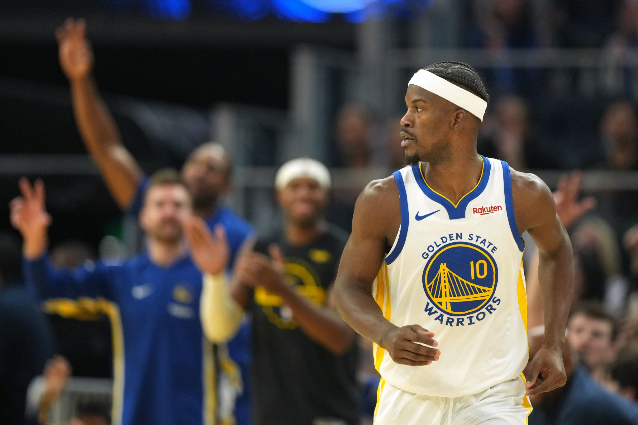 科尔：巴特勒球商极高有大局观 库里在场他会下意识适当让出球权