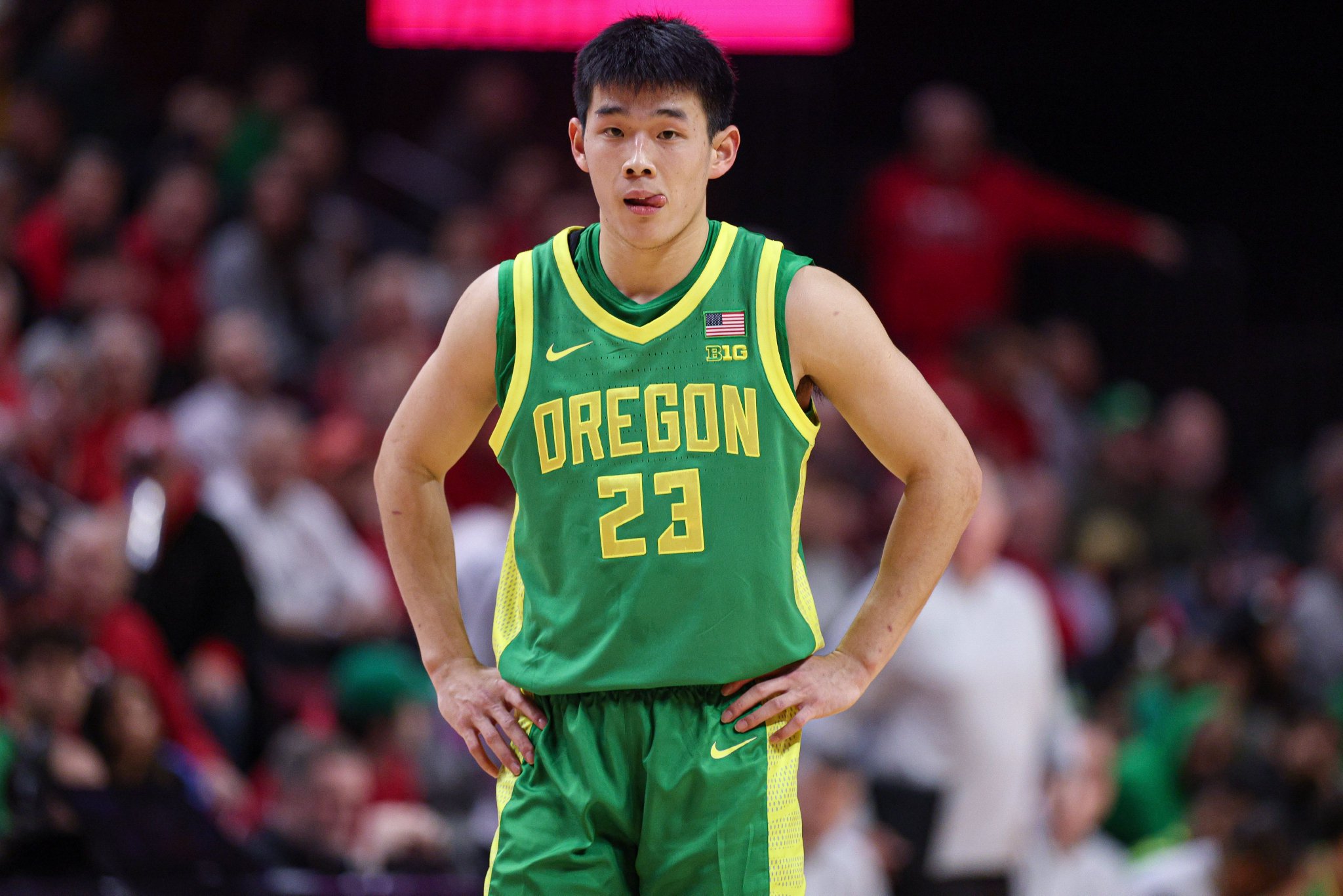 小阿里纳斯致命失误！林葳仅打6分钟得1助2失误 俄勒冈逆转南加大