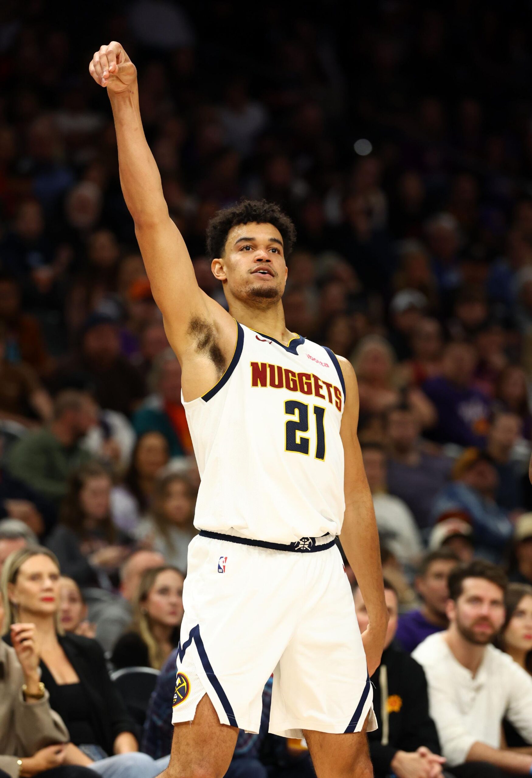 掘记:斯潘塞·琼斯今日轮休&明日战尼克斯 其双向合同场数剩1场