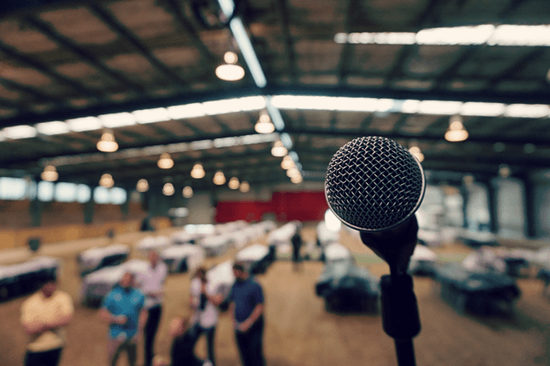 美团2025年预亏超230 亿元,市值一度跌破5000亿港元